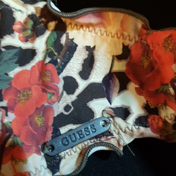 Guess bikini - Picture 2 of 4